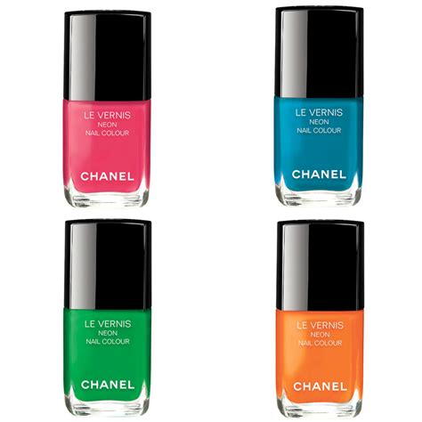 chanel le vernis nail polish.